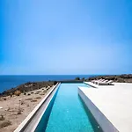 Acrodise Estate Villa *