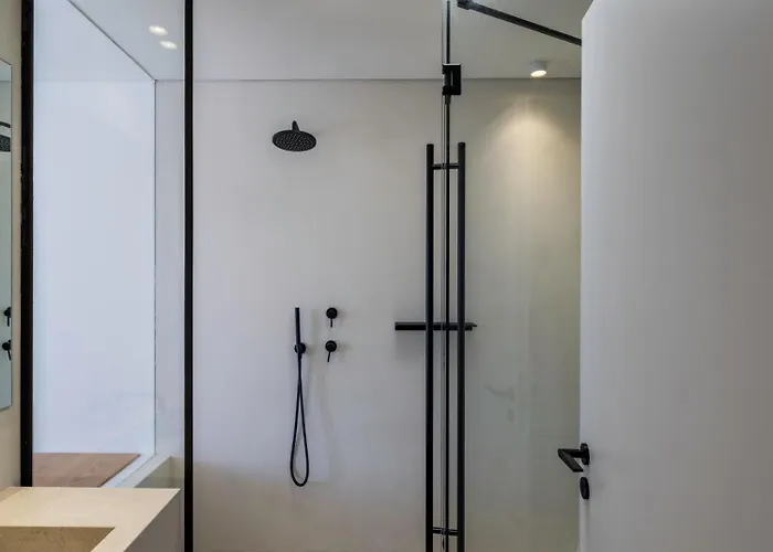 Acrodise Estate Willa