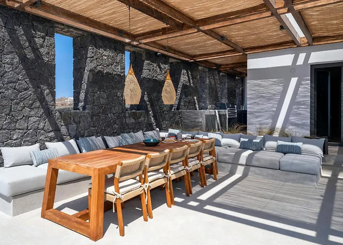 Acrodise Estate Willa