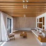 Acrodise Estate Villa *